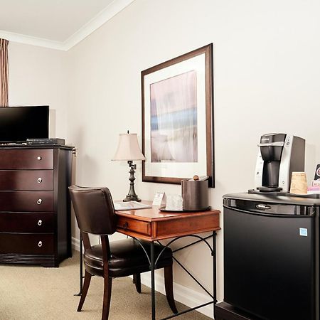 Riverrock Inn Rockland エクステリア 写真