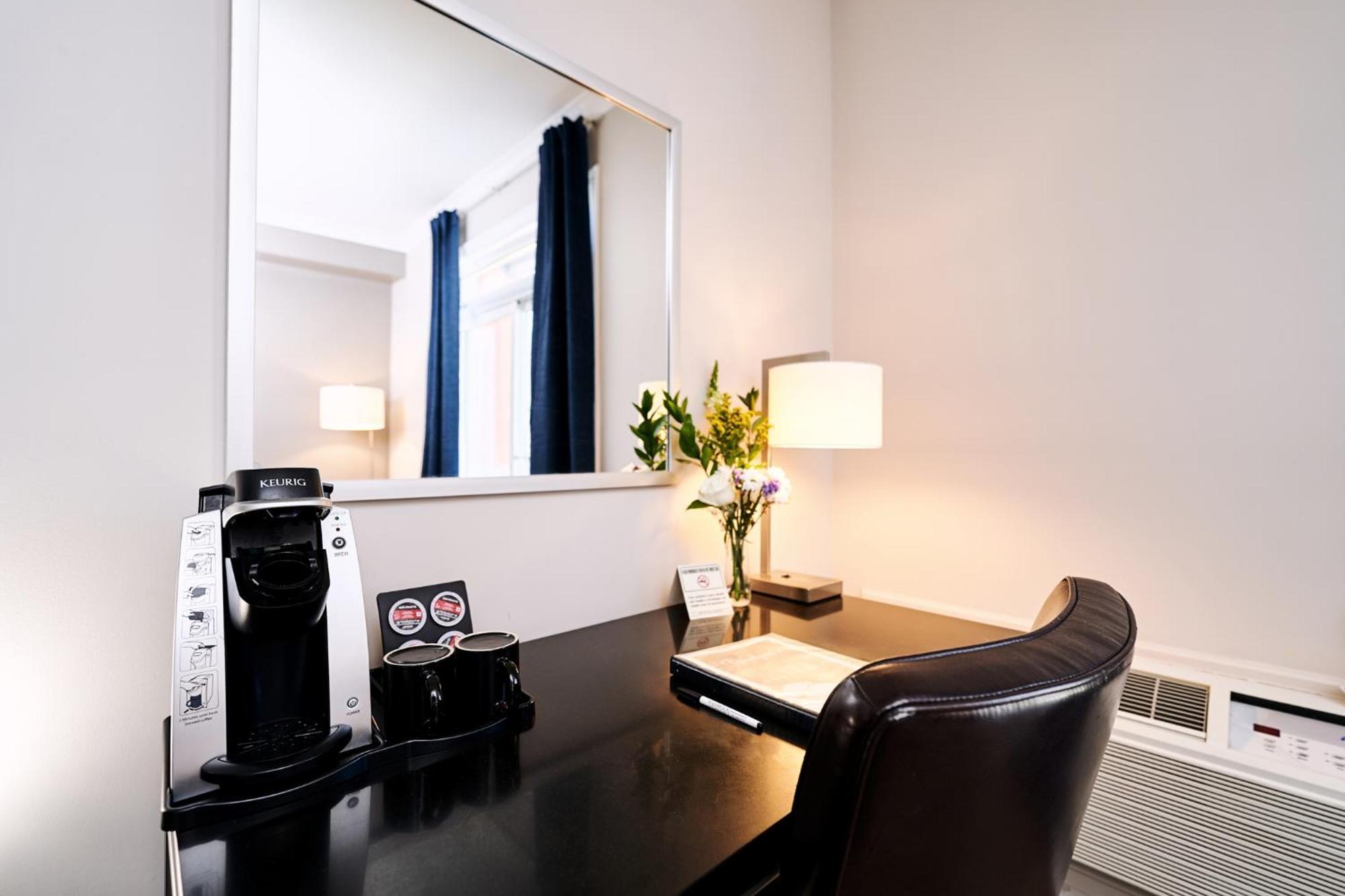 Riverrock Inn Rockland エクステリア 写真