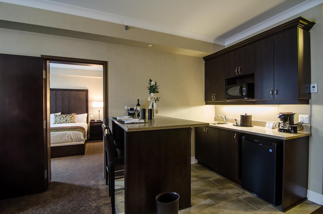 Riverrock Inn Rockland エクステリア 写真